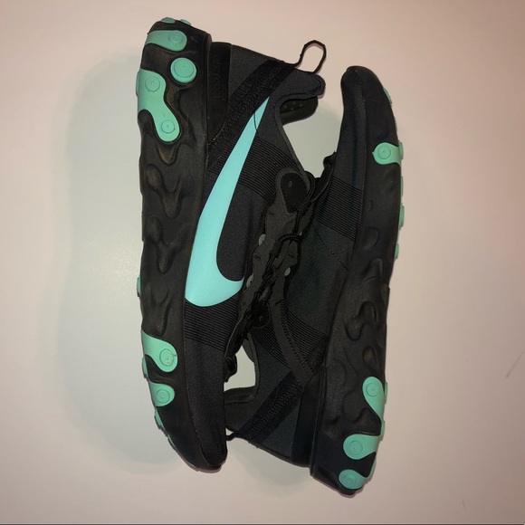 react element 55 black aurora